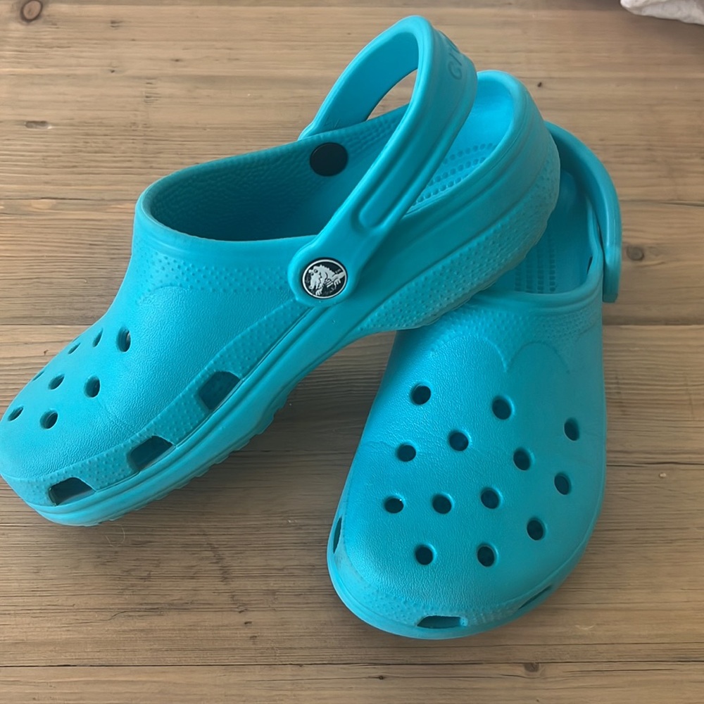 Crocs - Picture 2 of 3